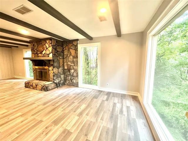 175 River Court Parkway, Atlanta, GA 30328