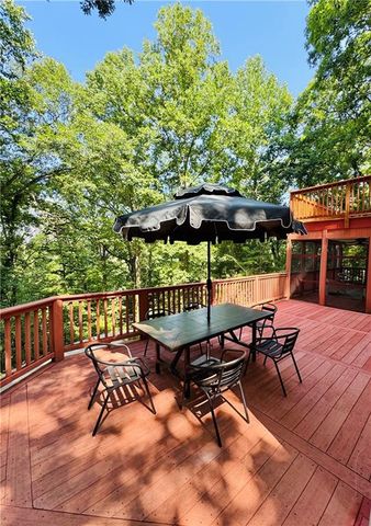 175 River Court Parkway, Atlanta, GA 30328