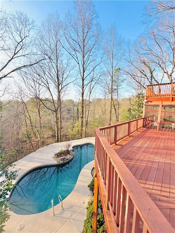 175 River Court Parkway, Atlanta, GA 30328