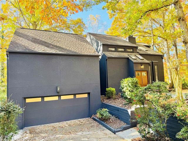 175 River Court Parkway, Atlanta, GA 30328