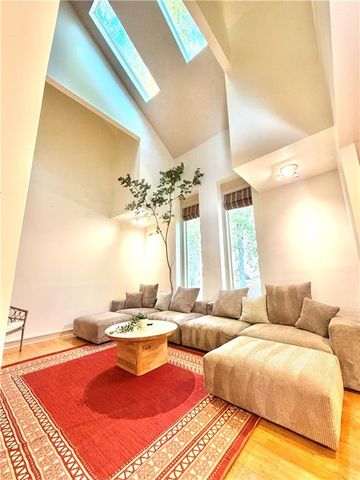 175 River Court Parkway, Atlanta, GA 30328