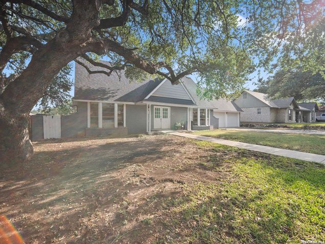 5302 Charter Oak, San Antonio, TX 78229