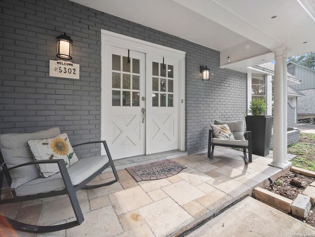 5302 Charter Oak, San Antonio, TX 78229
