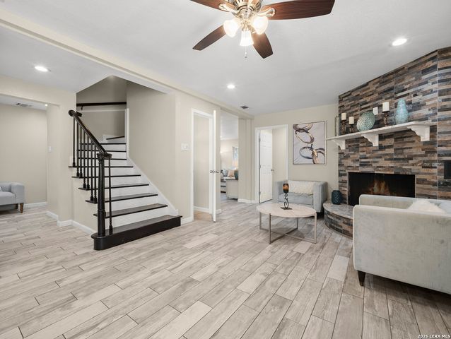 5302 Charter Oak, San Antonio, TX 78229