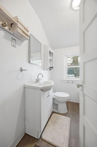 1122 4th Avenue N, Fargo, ND 58102