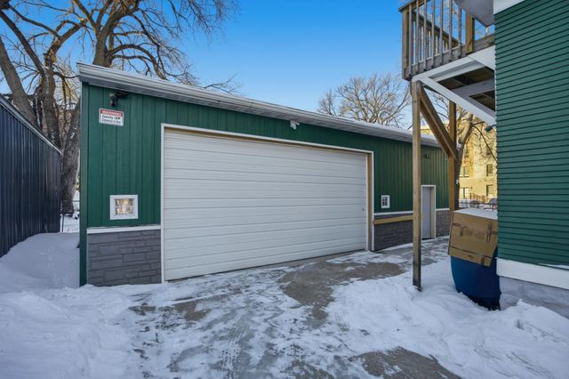 1122 4th Avenue N, Fargo, ND 58102