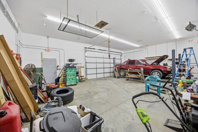 1122 4th Avenue N, Fargo, ND 58102