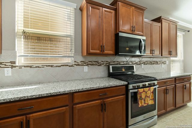 11235 Rock Daisy, Helotes, TX 78023