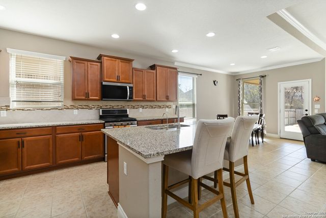 11235 Rock Daisy, Helotes, TX 78023