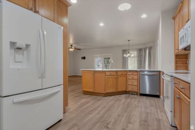 1092 W TITHING RIDGE DR, Riverton, UT 84065