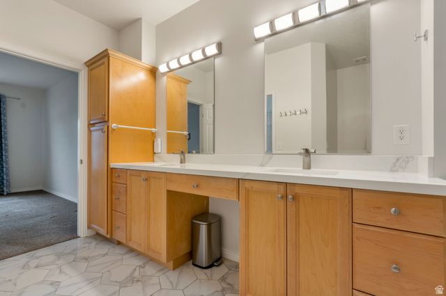 1092 W TITHING RIDGE DR, Riverton, UT 84065