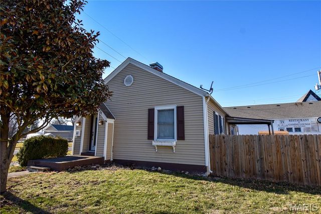 307 South Street, Gillespie, IL 62033