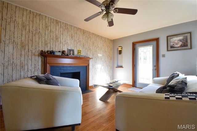 307 South Street, Gillespie, IL 62033