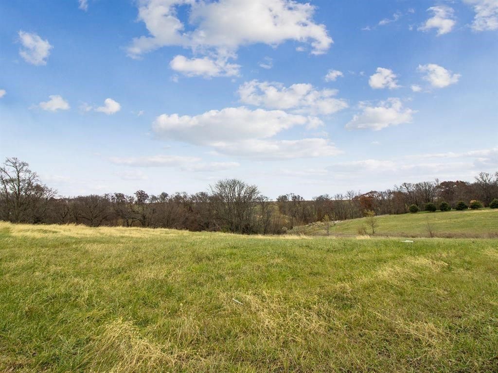 1796 Millstream Court, Winterset, IA 50273