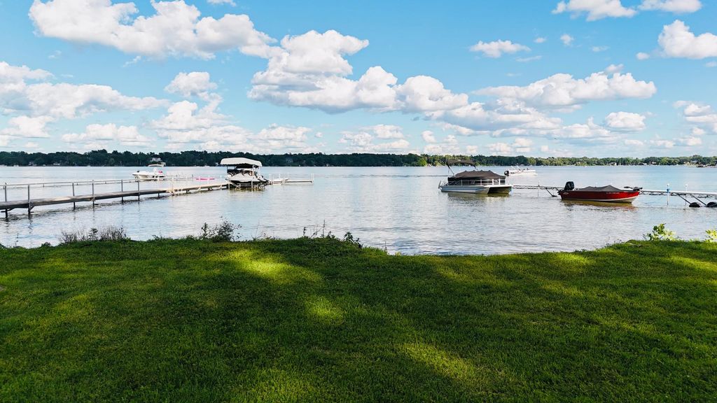 5432 Lake Avenue, Shoreview, MN 55126 — photo 3