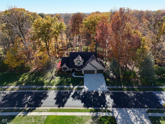 6229 Catalpa Drive, Avon, IN 46123