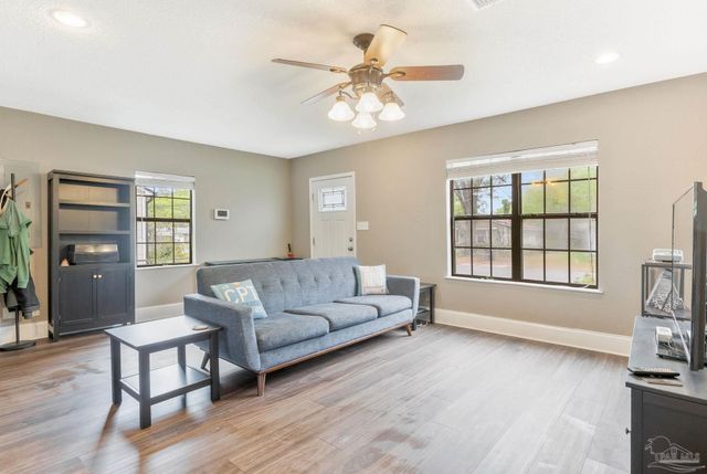 1760 W Romana St, Pensacola, FL 32502