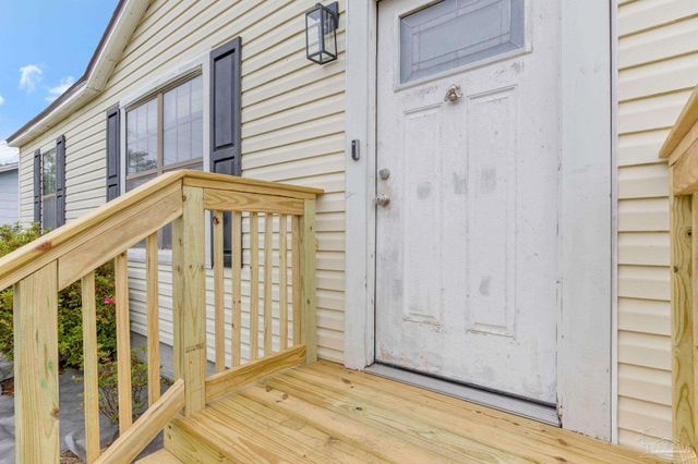 1760 W Romana St, Pensacola, FL 32502