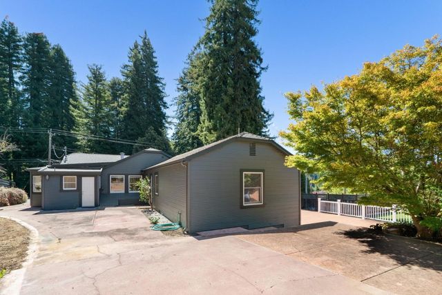 7337 Glen Haven Road, Soquel, CA 95073