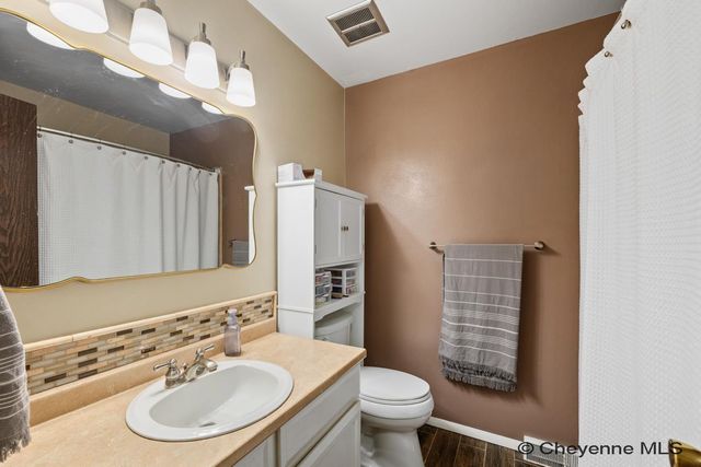 803 GOLDEN HILL ST, Cheyenne, WY 82009