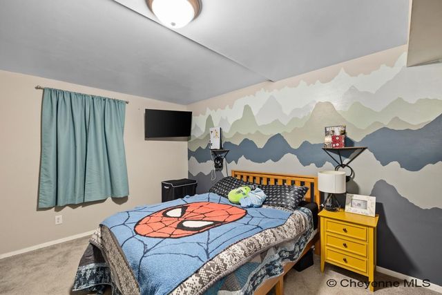 803 GOLDEN HILL ST, Cheyenne, WY 82009