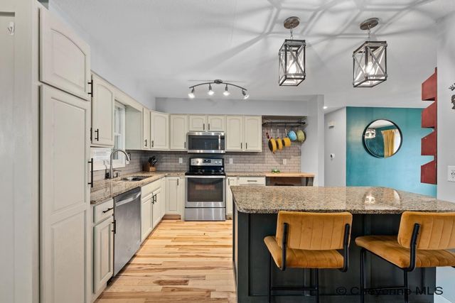 803 GOLDEN HILL ST, Cheyenne, WY 82009