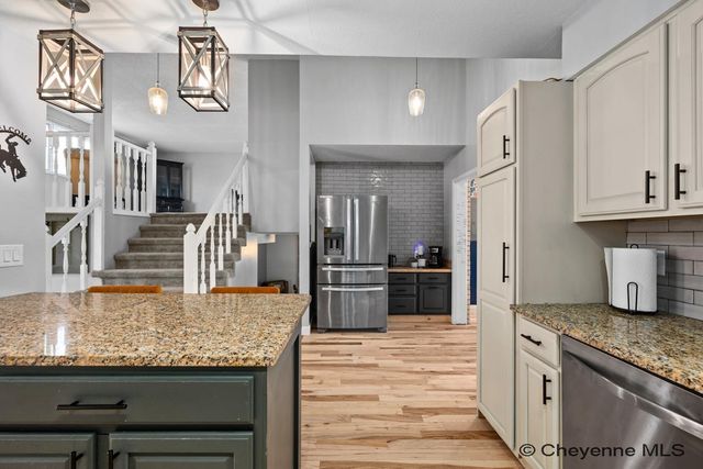 803 GOLDEN HILL ST, Cheyenne, WY 82009