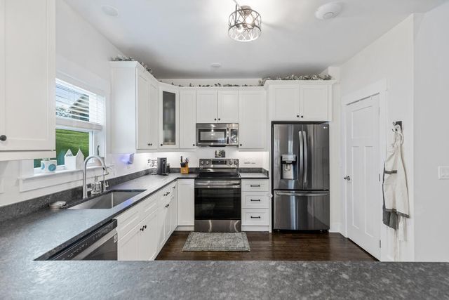 621 Sunset Valley Drive, Soddy Daisy, TN 37379