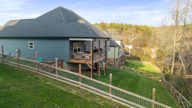 621 Sunset Valley Drive, Soddy Daisy, TN 37379