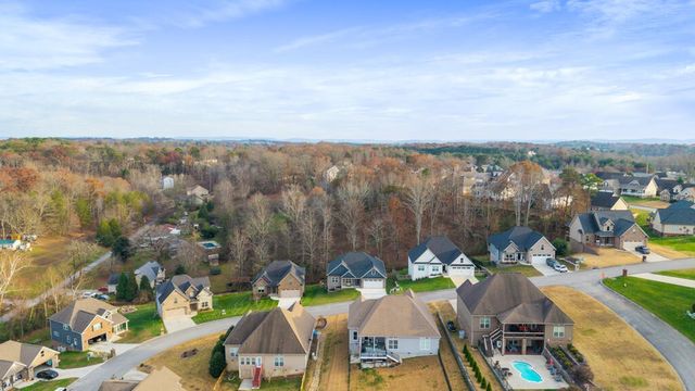 621 Sunset Valley Drive, Soddy Daisy, TN 37379