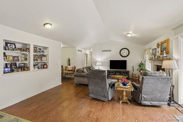 14355 Westlake Street, Taylor, MI 48180