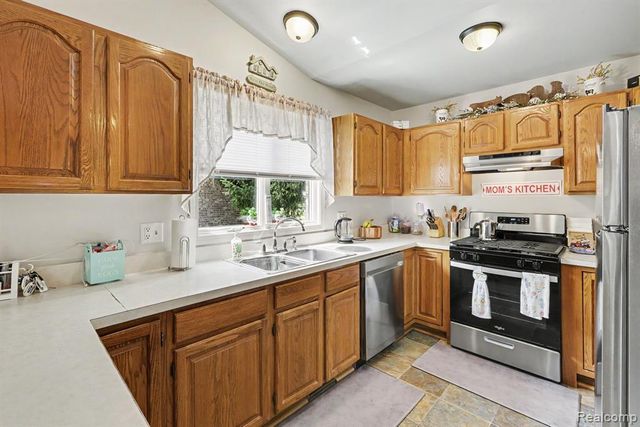 14355 Westlake Street, Taylor, MI 48180