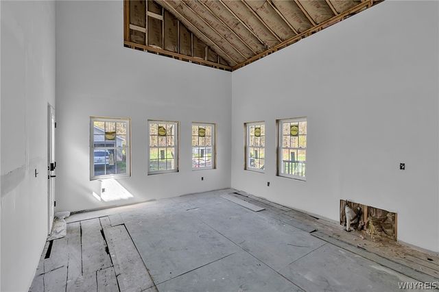 9866 State Road, Boston, NY 14025