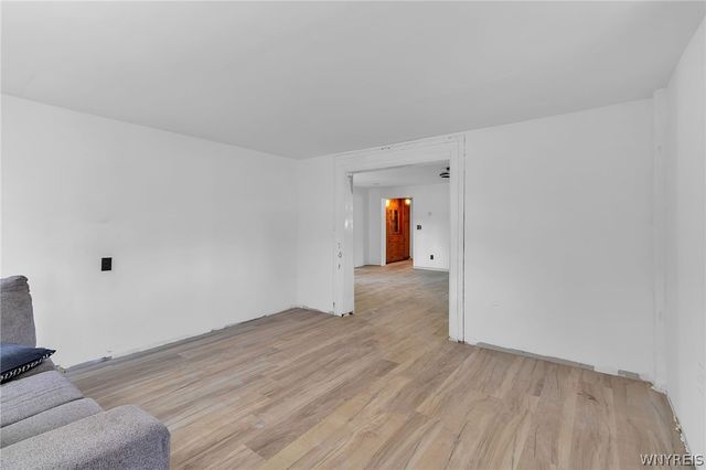9866 State Road, Boston, NY 14025