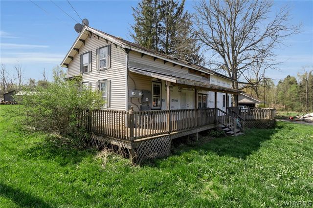9866 State Road, Boston, NY 14025