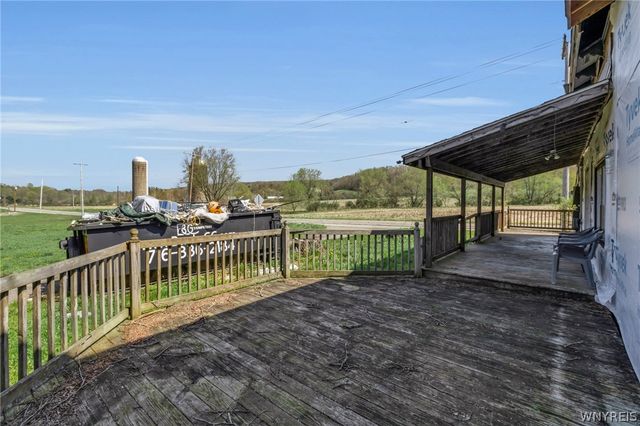 9866 State Road, Boston, NY 14025