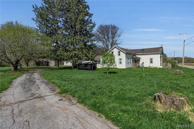 9866 State Road, Boston, NY 14025