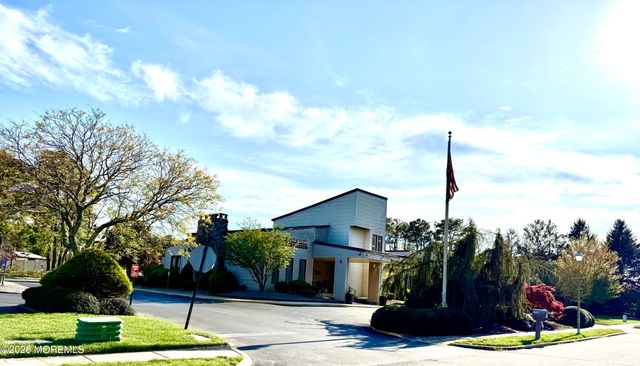 85 Lions Head Boulevard S, Brick, NJ 08723