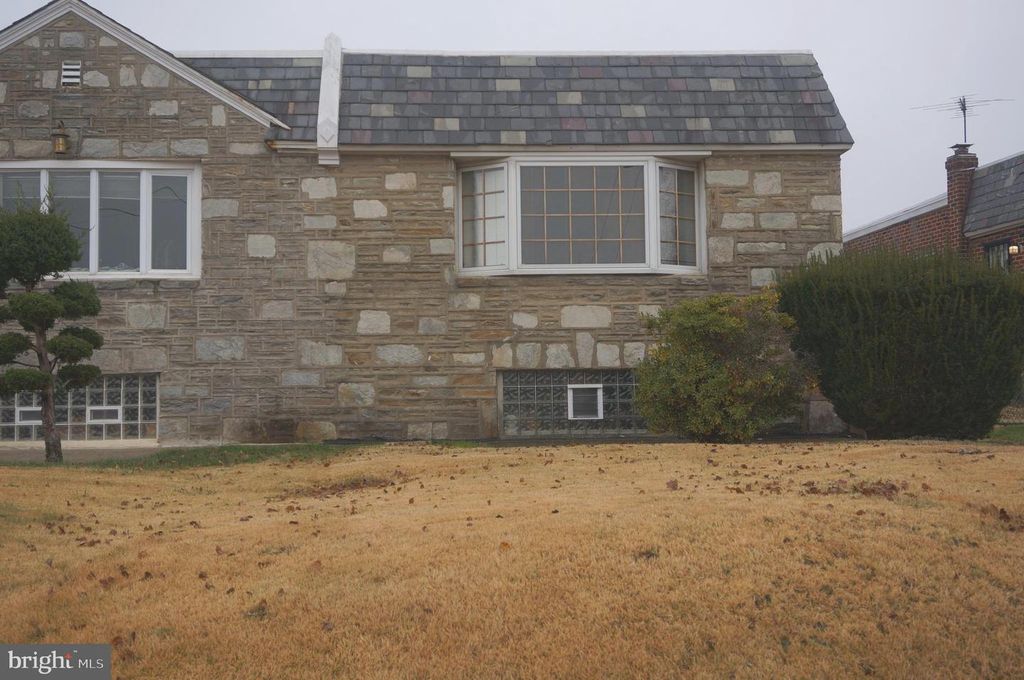 1420 NAPFLE AVE, Philadelphia, PA 19111