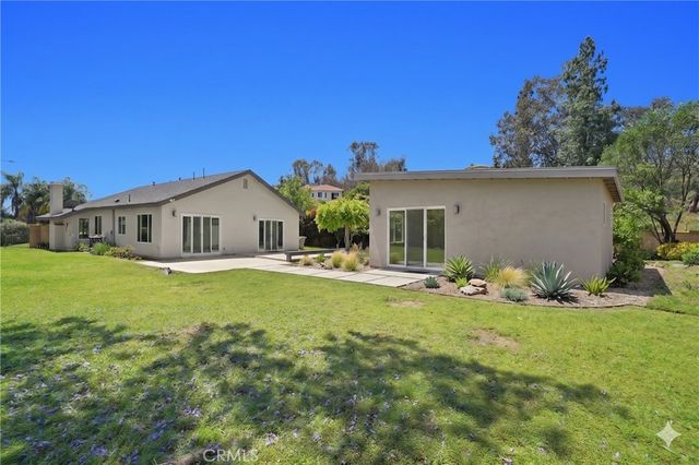 438 Calle Alcazar, Walnut, CA 91789
