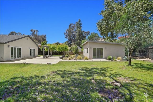 438 Calle Alcazar, Walnut, CA 91789