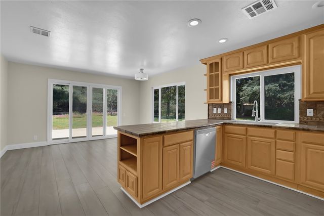 438 Calle Alcazar, Walnut, CA 91789