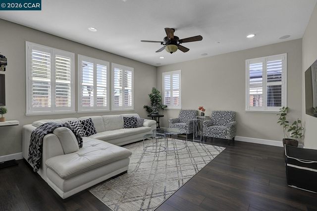 332 Misty Cir, Livermore, CA 94550