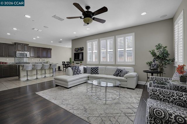 332 Misty Cir, Livermore, CA 94550