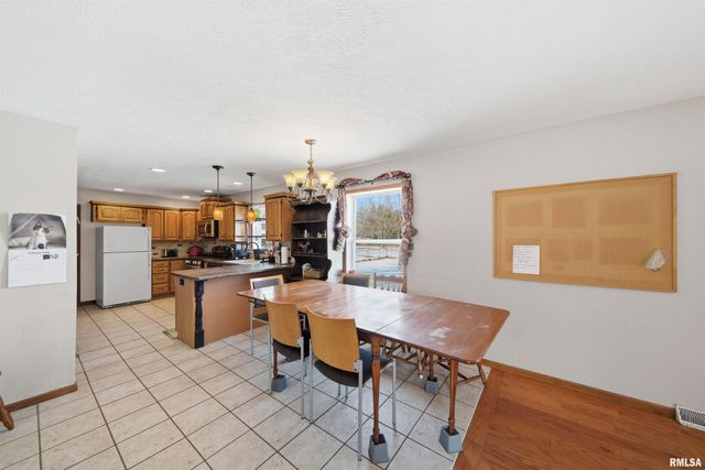 417 LILAC Lane, East Peoria, IL 61611