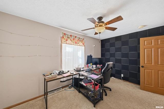 417 LILAC Lane, East Peoria, IL 61611