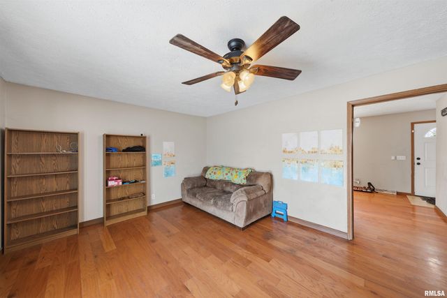 417 LILAC Lane, East Peoria, IL 61611