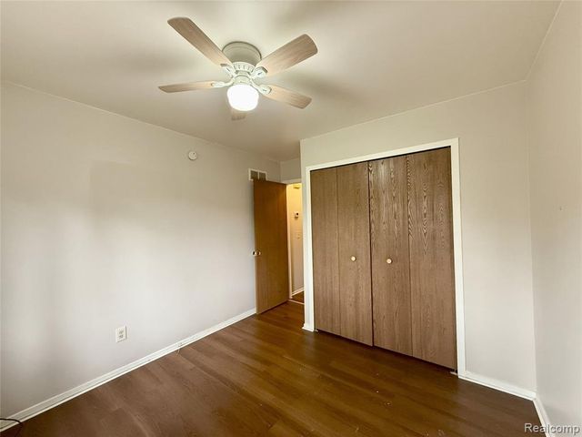 3793 Heritage Parkway, Dearborn, MI 48124