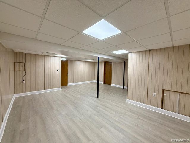 3793 Heritage Parkway, Dearborn, MI 48124