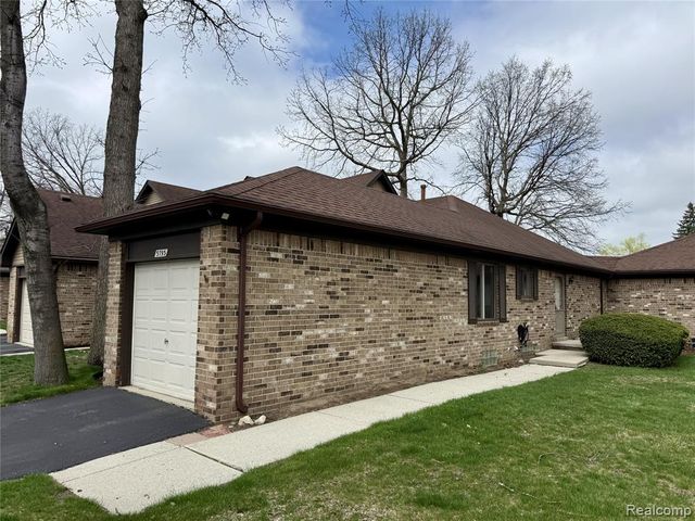 3793 Heritage Parkway, Dearborn, MI 48124